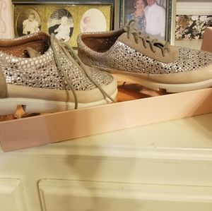 Metallic tennis shoes (searlit)